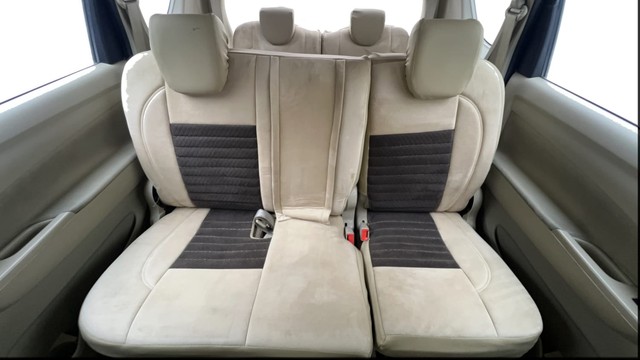 Second-hand 2016 Maruti Suzuki Ertiga ZXI for sale in Lucknow-28