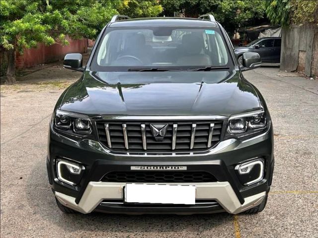 Second-hand 2024 Mahindra Scorpio N Z8L AT 2023-2025 for sale in New Delhi