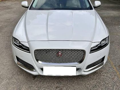 2021 Jaguar XF 2.0 पेट्रोल प्रेस्टीज