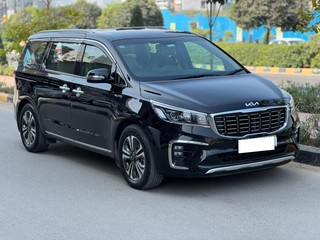 Used Kia Carnival Limousine Plus