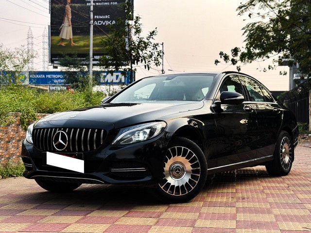 Second-hand 2015 Mercedes-Benz C-Class C 220 CDI Style for sale in Kolkata-2