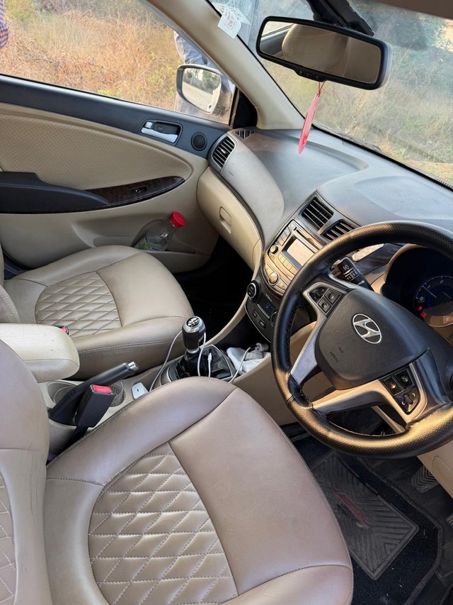 Hyundai Verna 1.6 SX Second-hand 2015 Hyundai Verna 1.6 SX for sale in Zirakpur-4