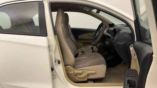 Second-hand 2015 Honda Brio VX for sale in Chandigarh-15