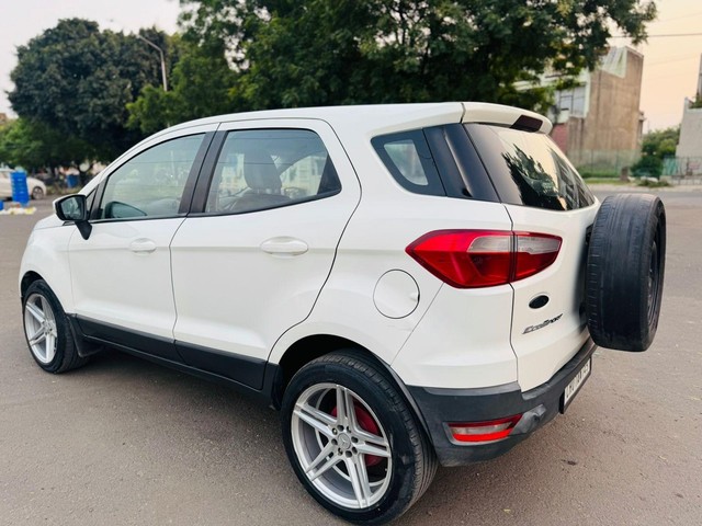 Second-hand 2013 Ford Ecosport 1.5 DV5 MT Ambiente for sale in Zirakpur-4