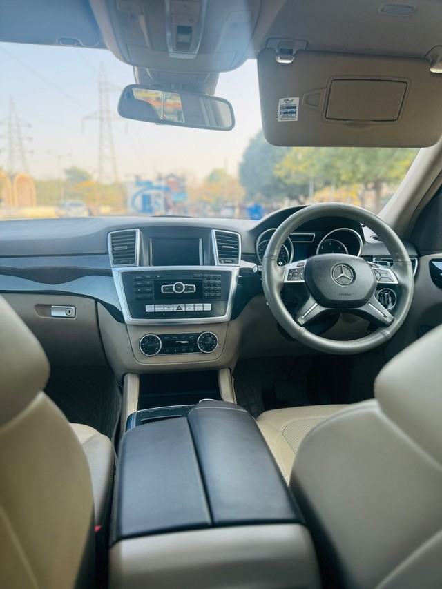 Second-hand 2014 Mercedes-Benz M-Class ML 250 CDI for sale in Zirakpur-3