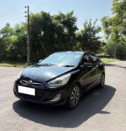 Second-hand 2014 Hyundai Verna 1.6 SX CRDi (O) for sale in Zirakpur