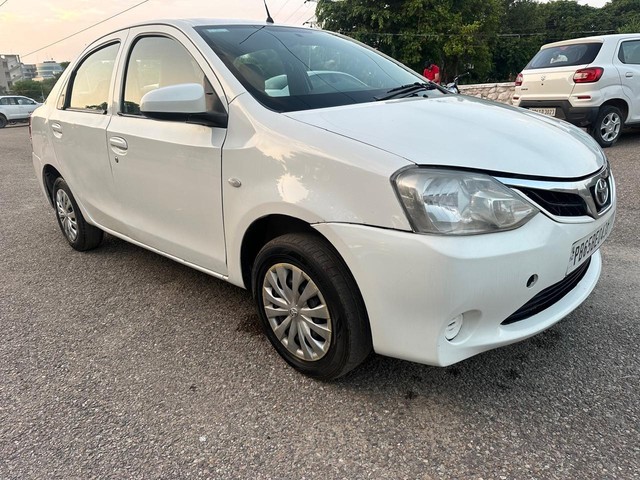 Second-hand 2015 Toyota Etios GD for sale in Zirakpur-2