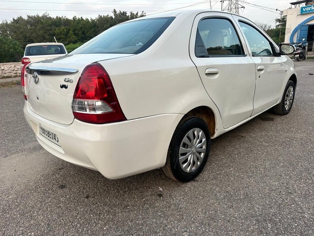 Second-hand 2015 Toyota Etios GD for sale in Zirakpur-3