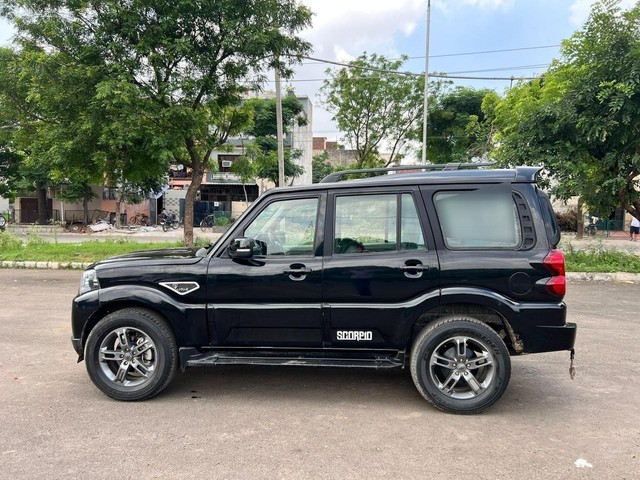 Second-hand 2019 Mahindra Scorpio S9 BSIV for sale in Zirakpur-2