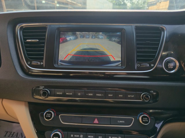 Second-hand 2020 Kia Carnival Limousine for sale in Mumbai-22