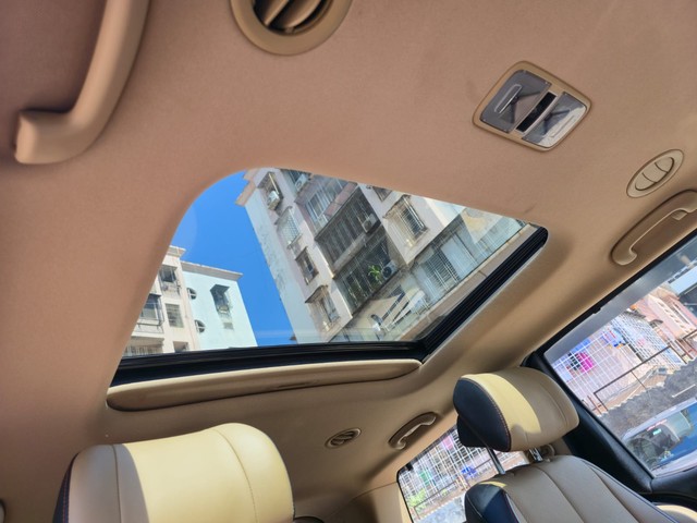 Second-hand 2020 Kia Carnival Limousine for sale in Mumbai-9