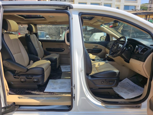 Second-hand 2020 Kia Carnival Limousine for sale in Mumbai-26