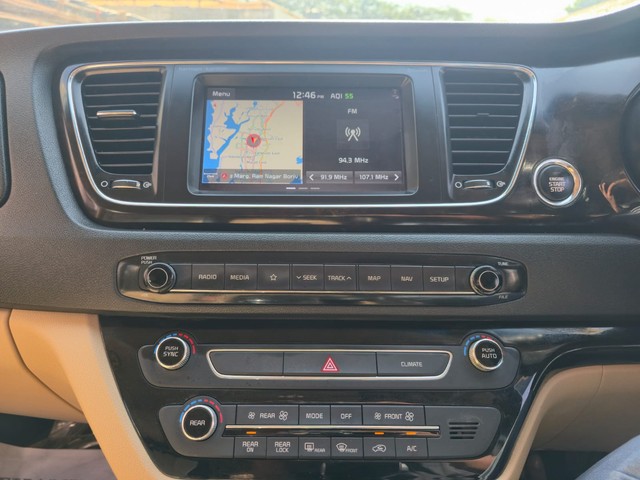 Second-hand 2020 Kia Carnival Limousine for sale in Mumbai-14