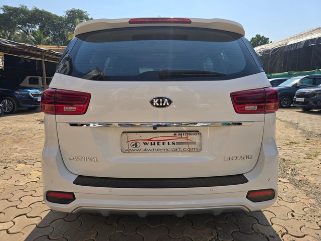 Second-hand 2020 Kia Carnival Limousine for sale in Mumbai-1