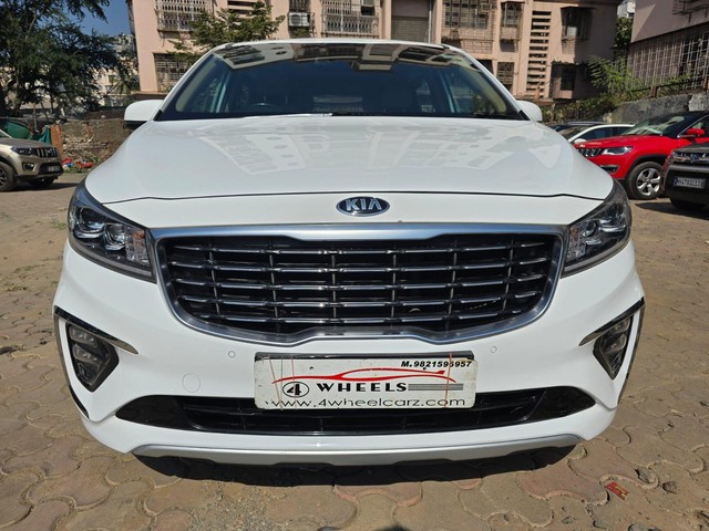 Second-hand 2020 Kia Carnival Limousine for sale in Mumbai-18
