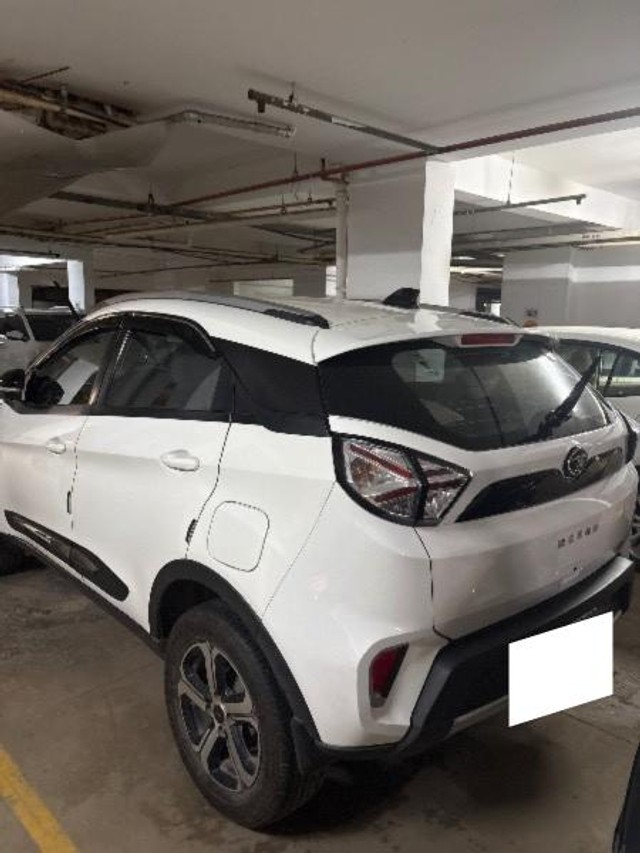 Second-hand 2023 Tata Nexon Creative AMT for sale in Bangalore-7