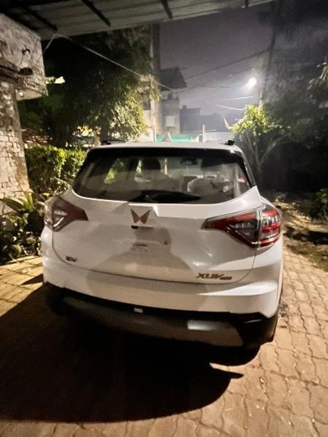 Second-hand 2025 Mahindra XUV400 EV EL Pro DT 394 kWh for sale in Lucknow-3