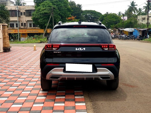 Second-hand 2023 Kia Sonet HTX Diesel AT for sale in Sangli
