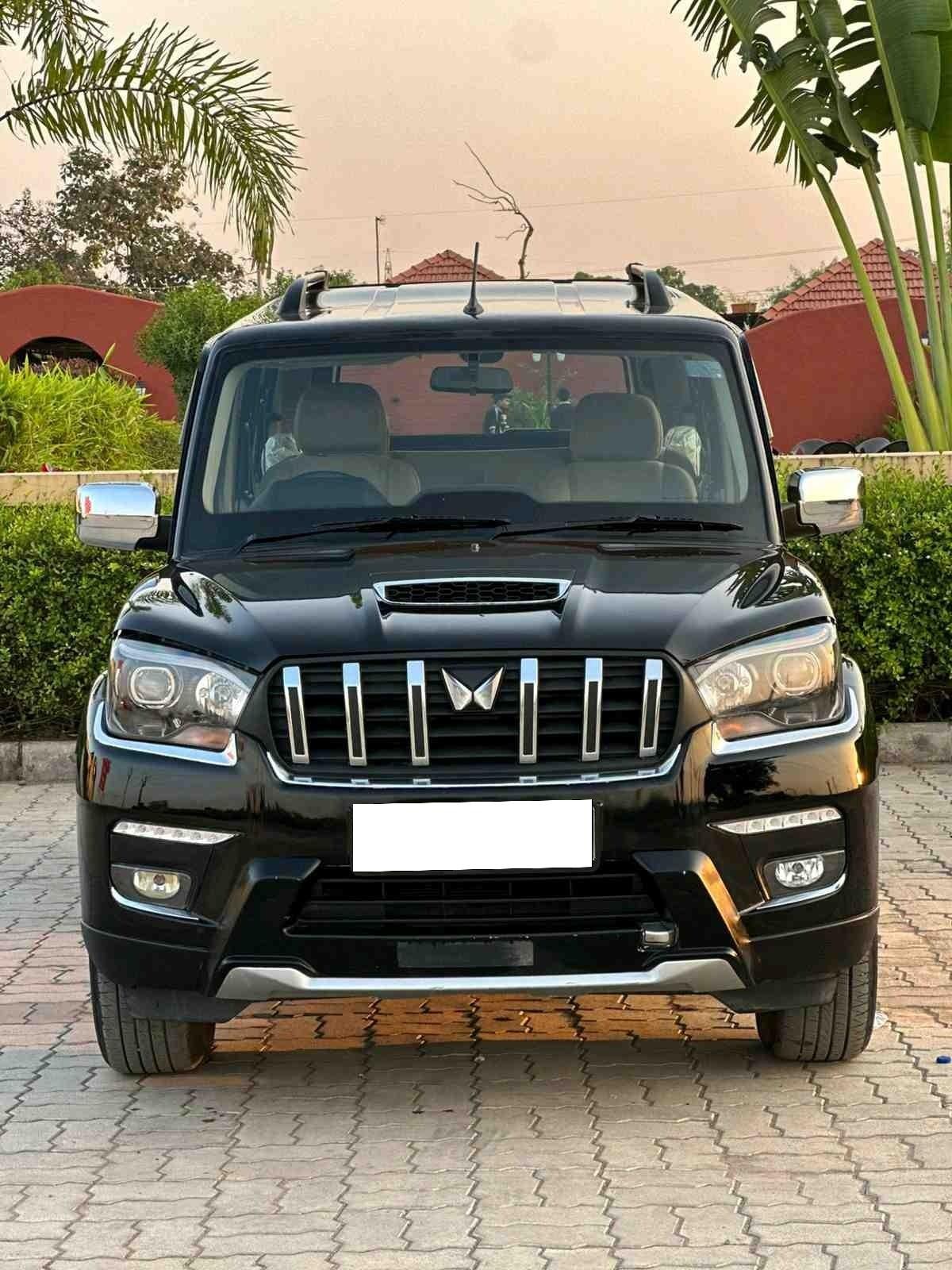 Tata Safari On Road Price in Surat starts Rs.13.29 Lakh