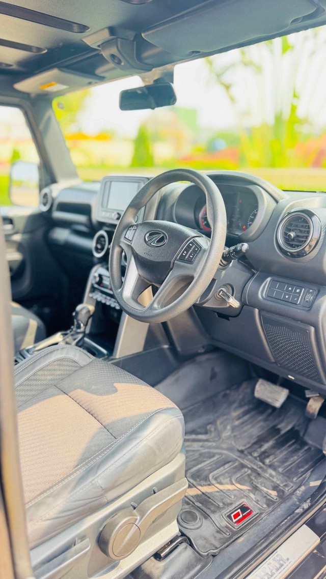 Mahindra Thar LX 4WD Hard Top AT BSVI Second-hand 2022 Mahindra Thar LX 4WD Hard Top AT BSVI for sale in Surat-4