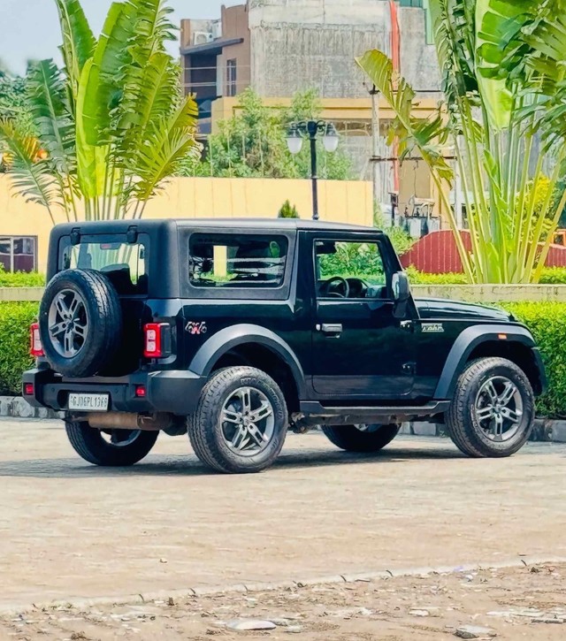 Mahindra Thar LX 4WD Hard Top AT BSVI Second-hand 2022 Mahindra Thar LX 4WD Hard Top AT BSVI for sale in Surat-2