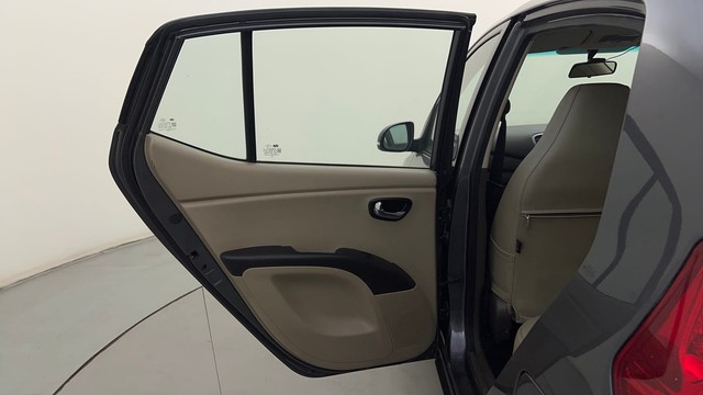 Second-hand 2010 Hyundai i10 Magna 1.2 for sale in Bangalore-23