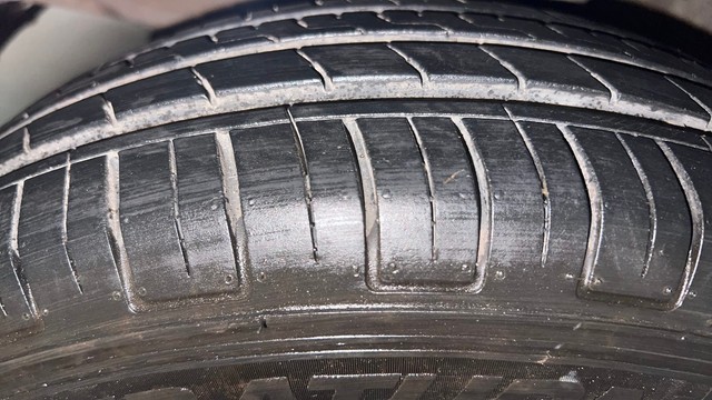 Second-hand 2010 Hyundai i10 Magna 1.2 for sale in Bangalore-34