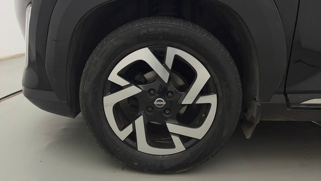 Second-hand 2022 Nissan Magnite Turbo CVT XV Premium for sale in Mumbai-20