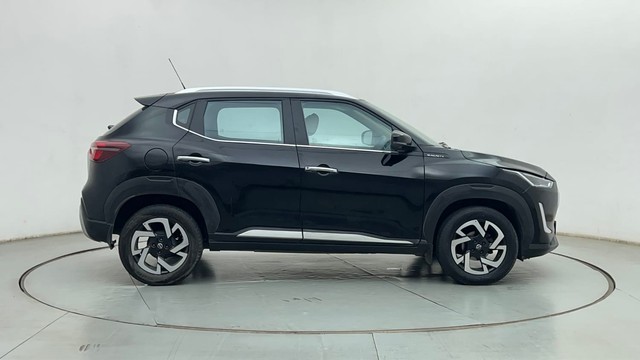 Second-hand 2022 Nissan Magnite Turbo CVT XV Premium for sale in Mumbai-2