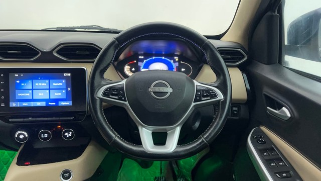 Second-hand 2022 Nissan Magnite Turbo CVT XV Premium for sale in Mumbai-30