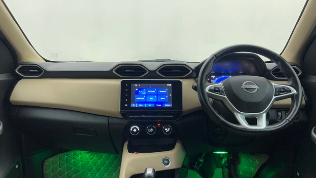 Second-hand 2022 Nissan Magnite Turbo CVT XV Premium for sale in Mumbai-11