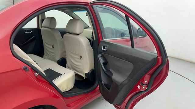 Second-hand 2016 Tata Zest Revotron 1.2 XT for sale in Ahmedabad-33