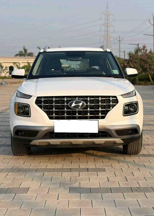 Hyundai Venue SX Diesel BSIV Second-hand 2019 Hyundai Venue SX Diesel BSIV for sale in Surat-3