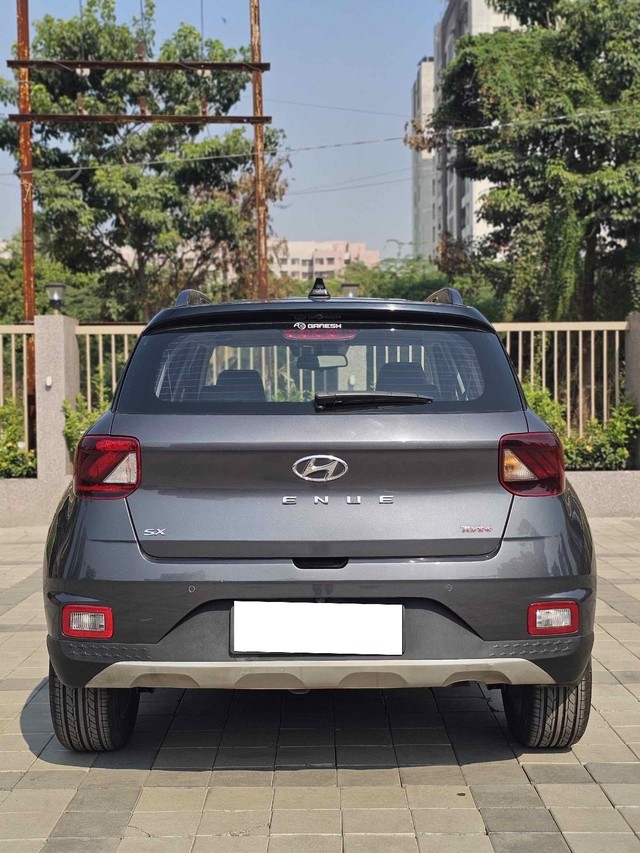 Hyundai Venue SX Opt iMT Second-hand 2020 Hyundai Venue SX Opt iMT for sale in Surat-1