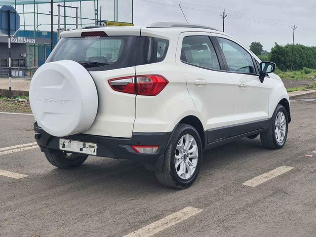 Second-hand 2017 Ford Ecosport 1.5 Diesel Trend Plus BSIV for sale in Surat-5