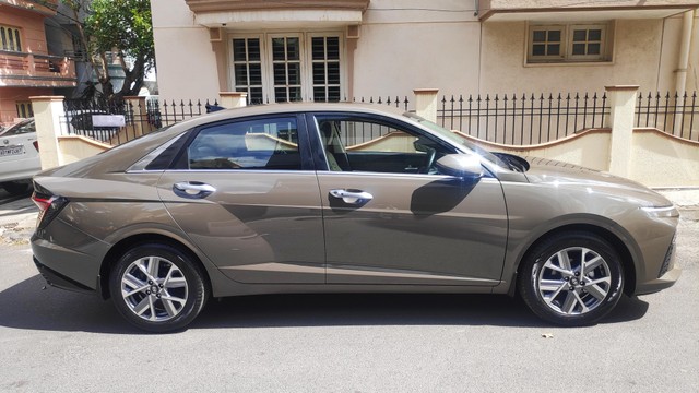 Second-hand 2023 Hyundai Verna SX for sale in Bangalore-4