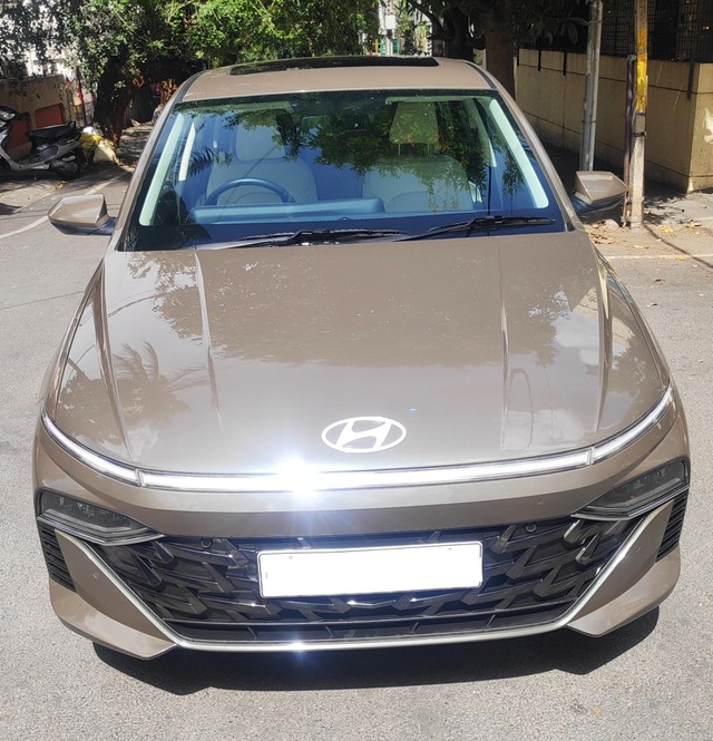 Second-hand 2023 Hyundai Verna SX for sale in Bangalore-3