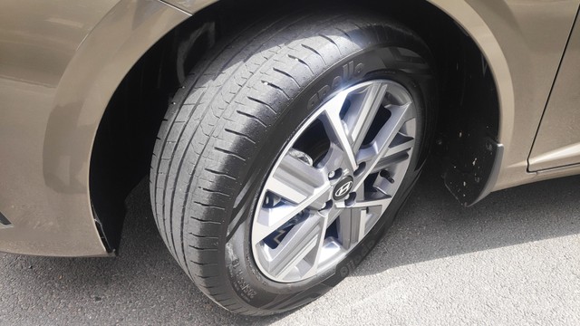 Second-hand 2023 Hyundai Verna SX for sale in Bangalore-5