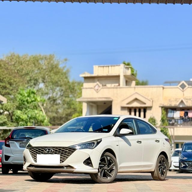Hyundai Verna SX IVT Opt Second-hand 2021 Hyundai Verna SX IVT Opt for sale in Surat