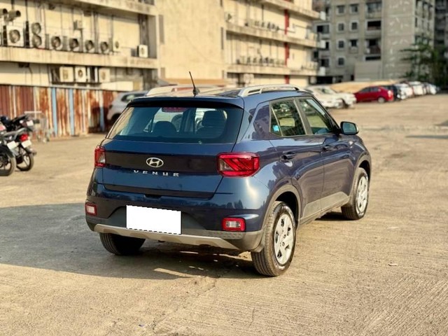 Second-hand 2020 Hyundai Venue S for sale in Mumbai-4