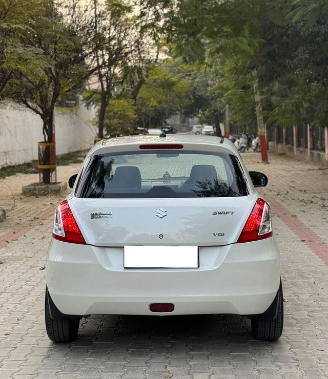 Second-hand 2012 Maruti Swift VDI for sale in Zirakpur-1