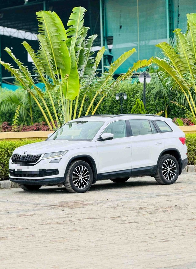 Skoda Kodiaq 2.0 TDI Style Second-hand 2017 Skoda Kodiaq 2.0 TDI Style for sale in Surat-3