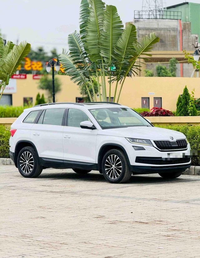 Skoda Kodiaq 2.0 TDI Style Second-hand 2017 Skoda Kodiaq 2.0 TDI Style for sale in Surat-2