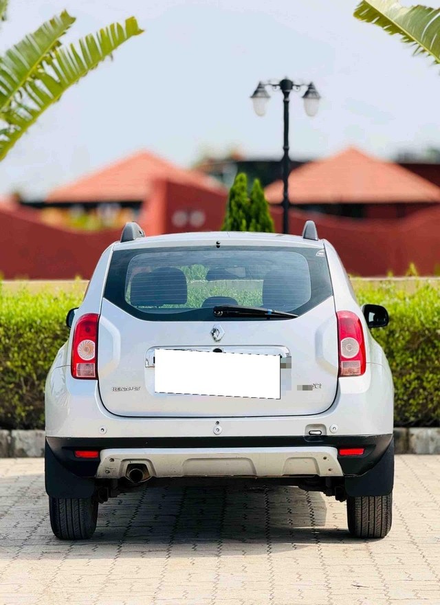 Renault Duster 110PS Diesel RxZ Second-hand 2013 Renault Duster 110PS Diesel RxZ for sale in Surat-1