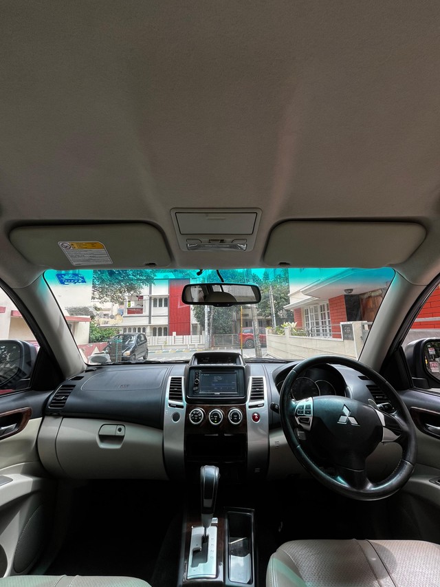 Second-hand 2015 Mitsubishi Pajero Sport 4X4 for sale in Bangalore-4