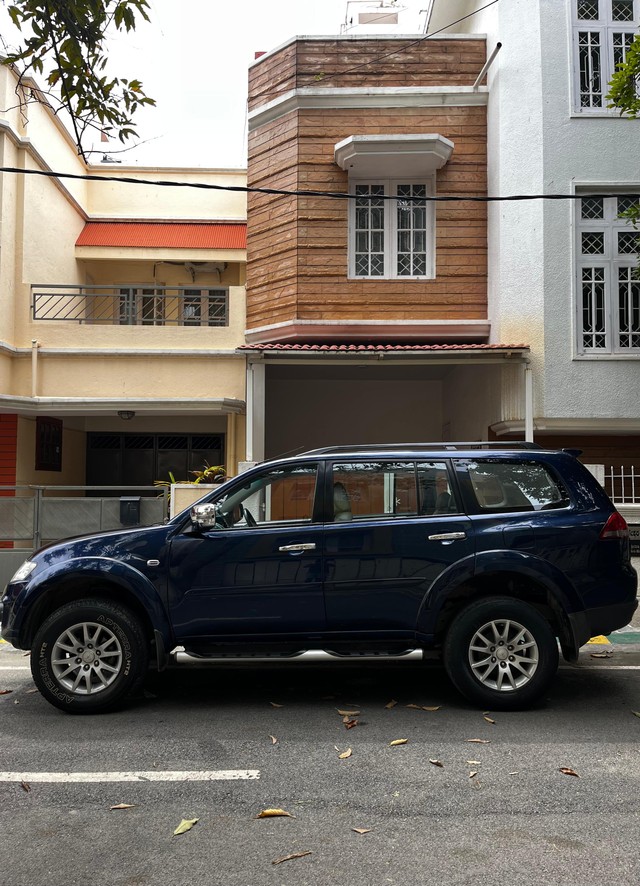 Second-hand 2015 Mitsubishi Pajero Sport 4X4 for sale in Bangalore-2