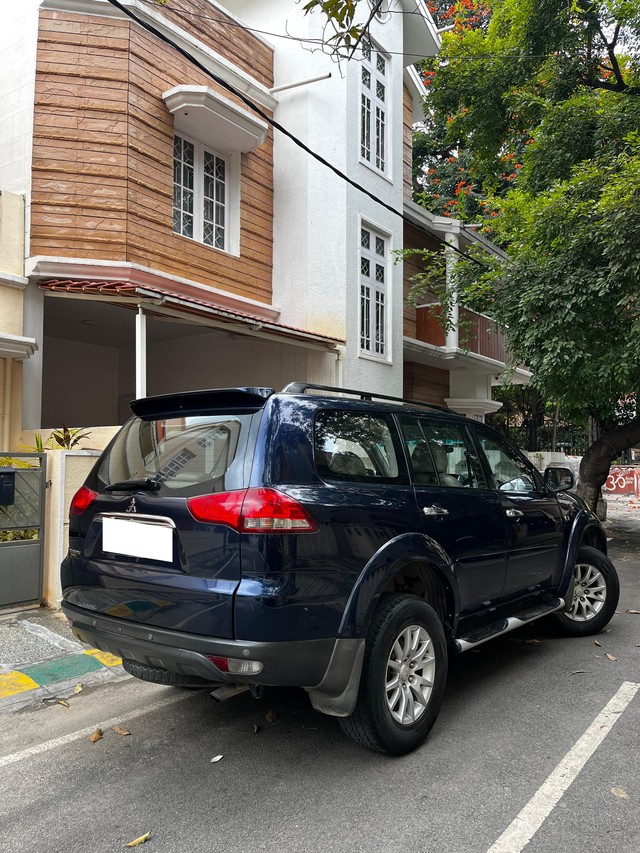 Second-hand 2015 Mitsubishi Pajero Sport 4X4 for sale in Bangalore-5