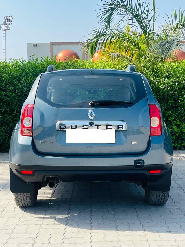 Renault Duster RXL AWD Second-hand 2015 Renault Duster RXL AWD for sale in Surat-2
