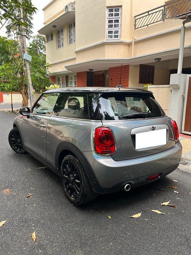 Second-hand 2016 Mini 3 DOOR Cooper D for sale in Bangalore-12