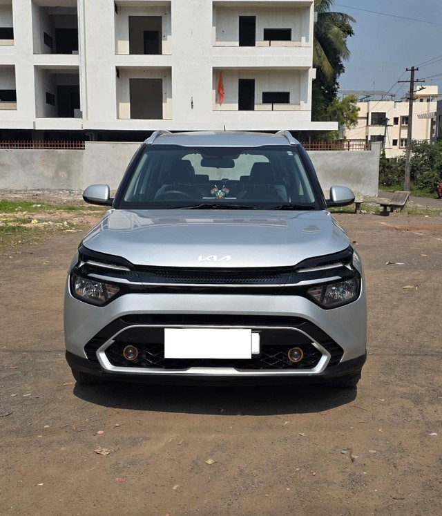 Second-hand 2022 Kia Carens Premium Diesel for sale in Sangli